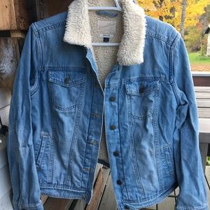 Universal Thread Light Blue Jean Jacket with Cream Lining